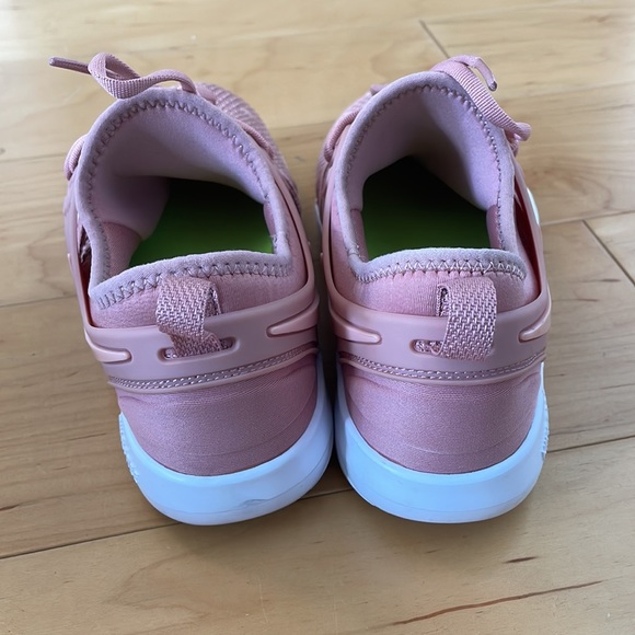 Worn twice - Nike mesh trainers - Picture 3 of 4